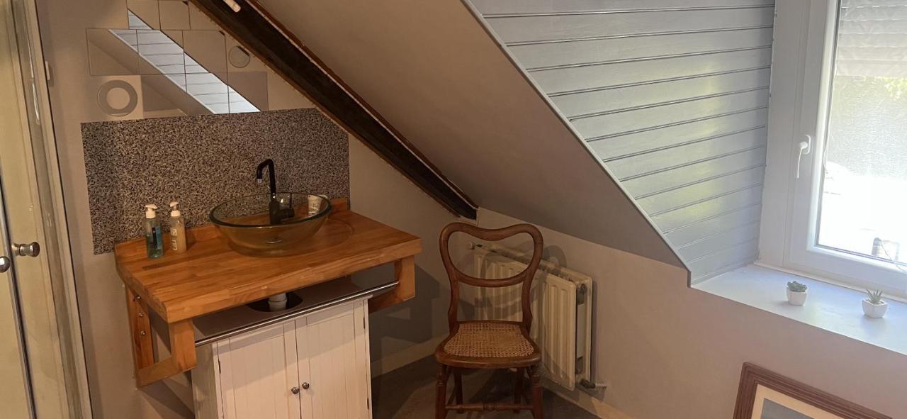 Double & Family Rooms In Tranquility In Blue Saint-Mars-sur-la-Futaie Εξωτερικό φωτογραφία
